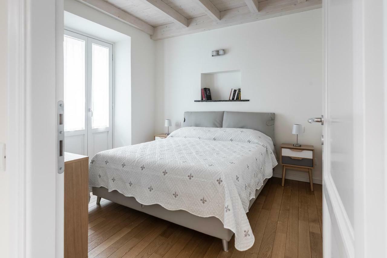Appartamento Rossini By Holiday Solutions Комо Екстер'єр фото